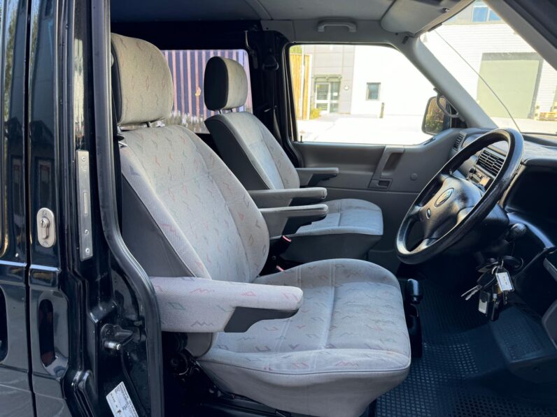 Volkswagen Transporter 1200 (2001) 2.5 TD 1200 Window Van 4dr Diesel Automatic (LWB) (102 bhp) 5 SEATS )