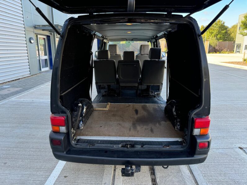 Volkswagen Transporter 1200 (2001) 2.5 TD 1200 Window Van 4dr Diesel Automatic (LWB) (102 bhp) 5 SEATS )