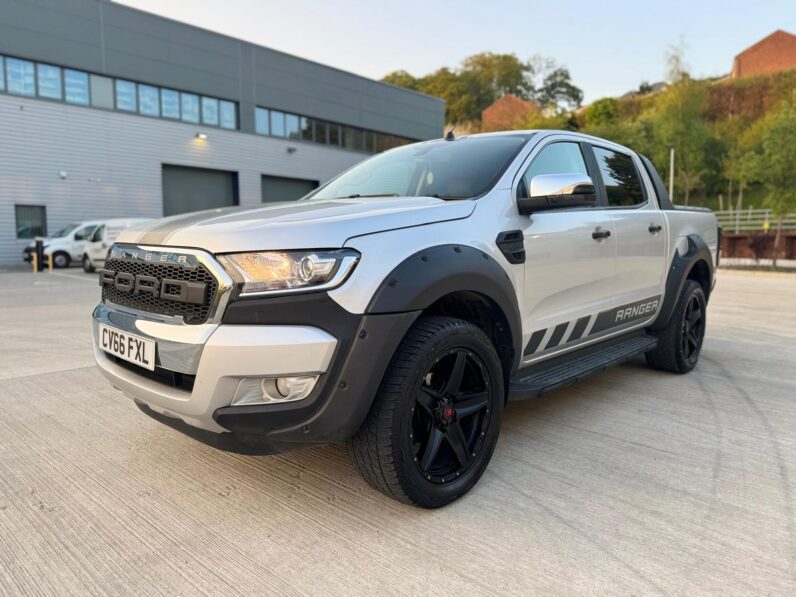 Ford Ranger Limited 1 (2016) 3.2 TDCi Limited 1 Pickup Double Cab 4dr Diesel Manual 4WD Euro 5 (s/s) (200 ps)